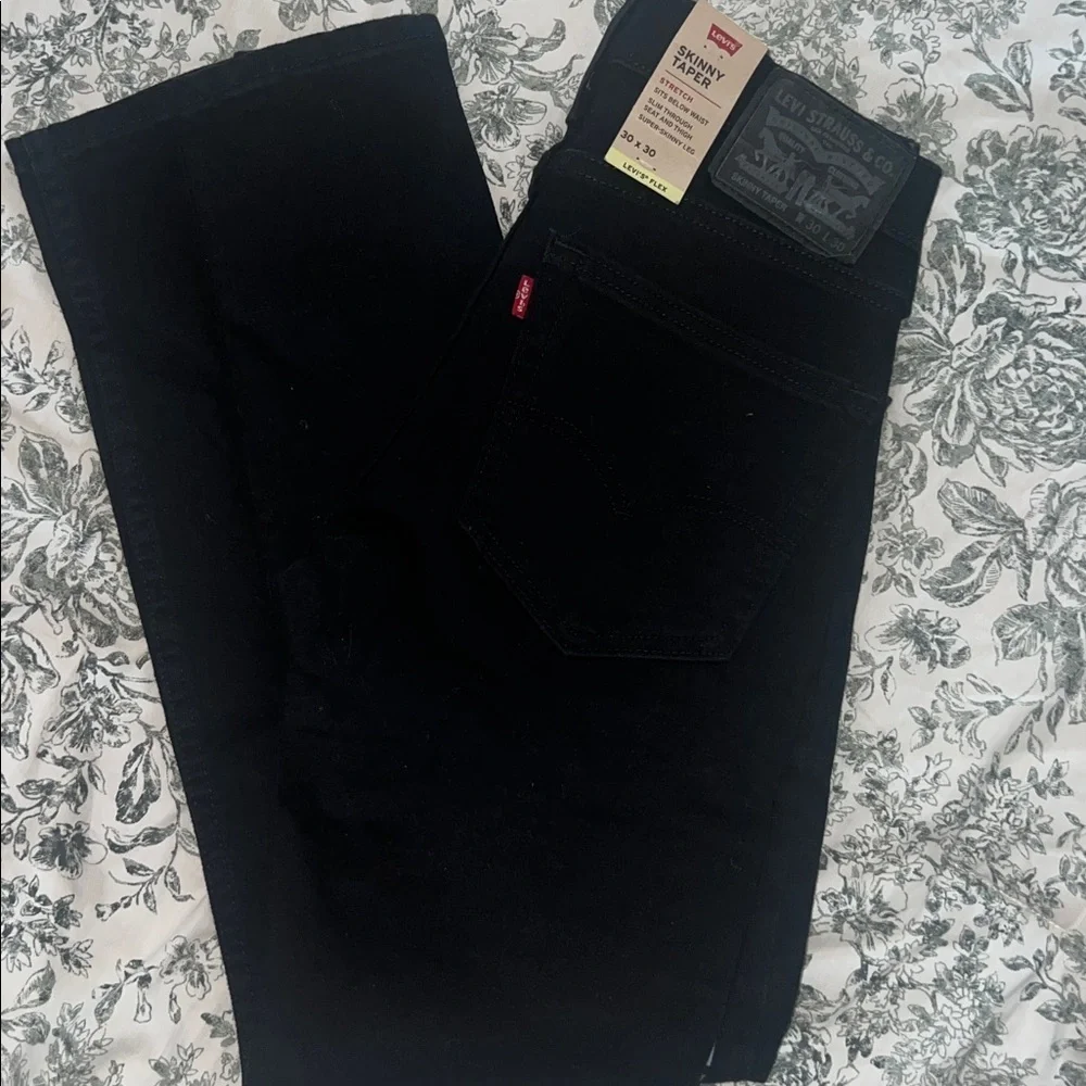 NWT Levi's Men's Skinny Jeans in Jet Black
